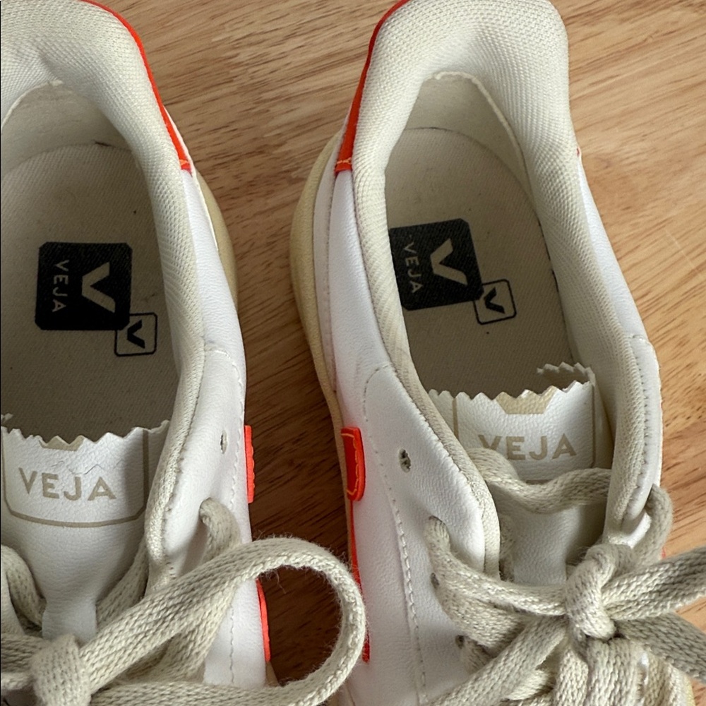 Veja CWL White and Orange Sneakers - Picture 7 of 14